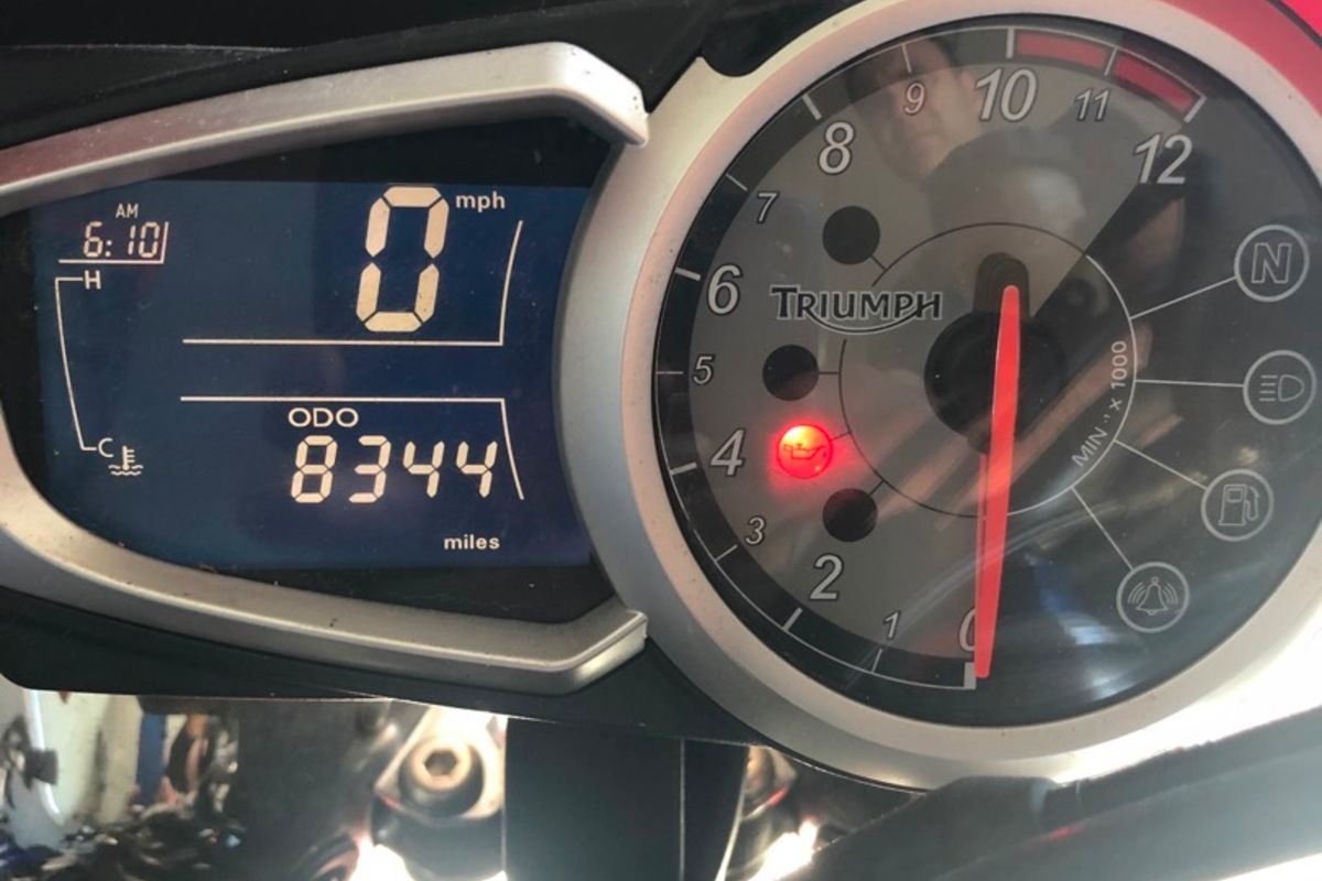 2011 Triumph Speed Triple Special Edition, 4