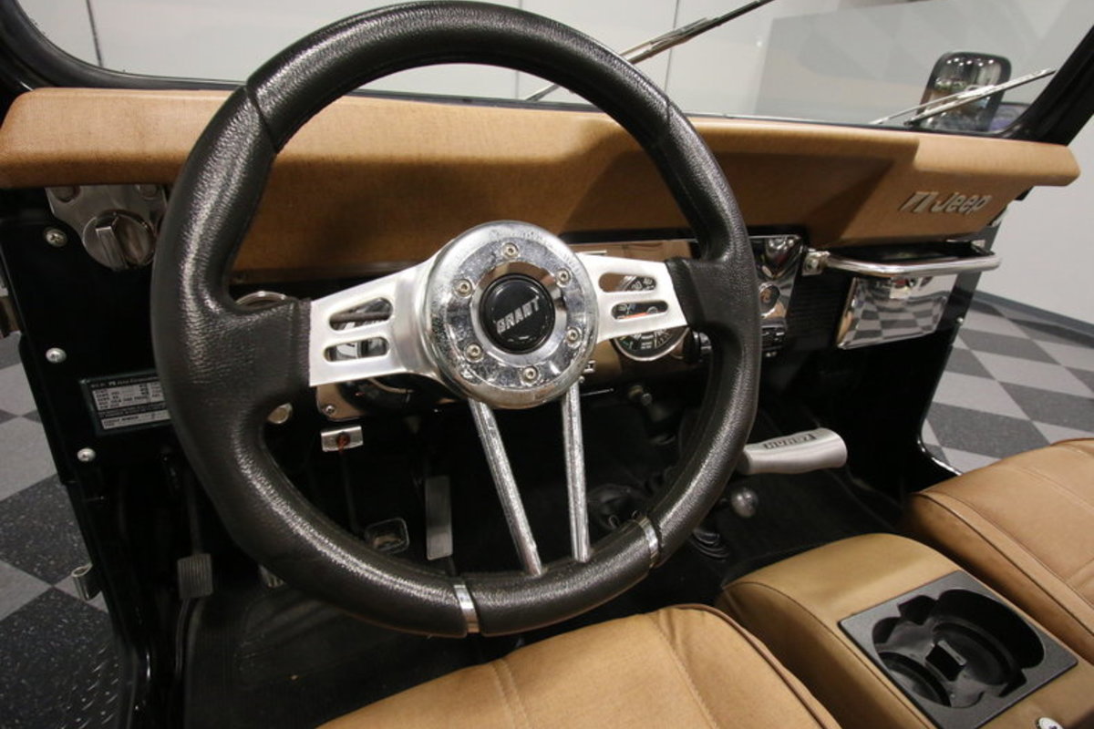 1979 Jeep CJ5 Golden Eagle, 23