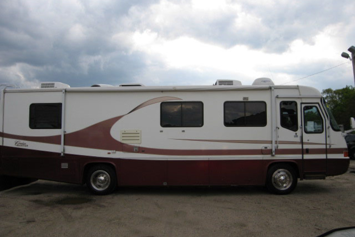 1998 Georgie Boy Cruise Master, 1