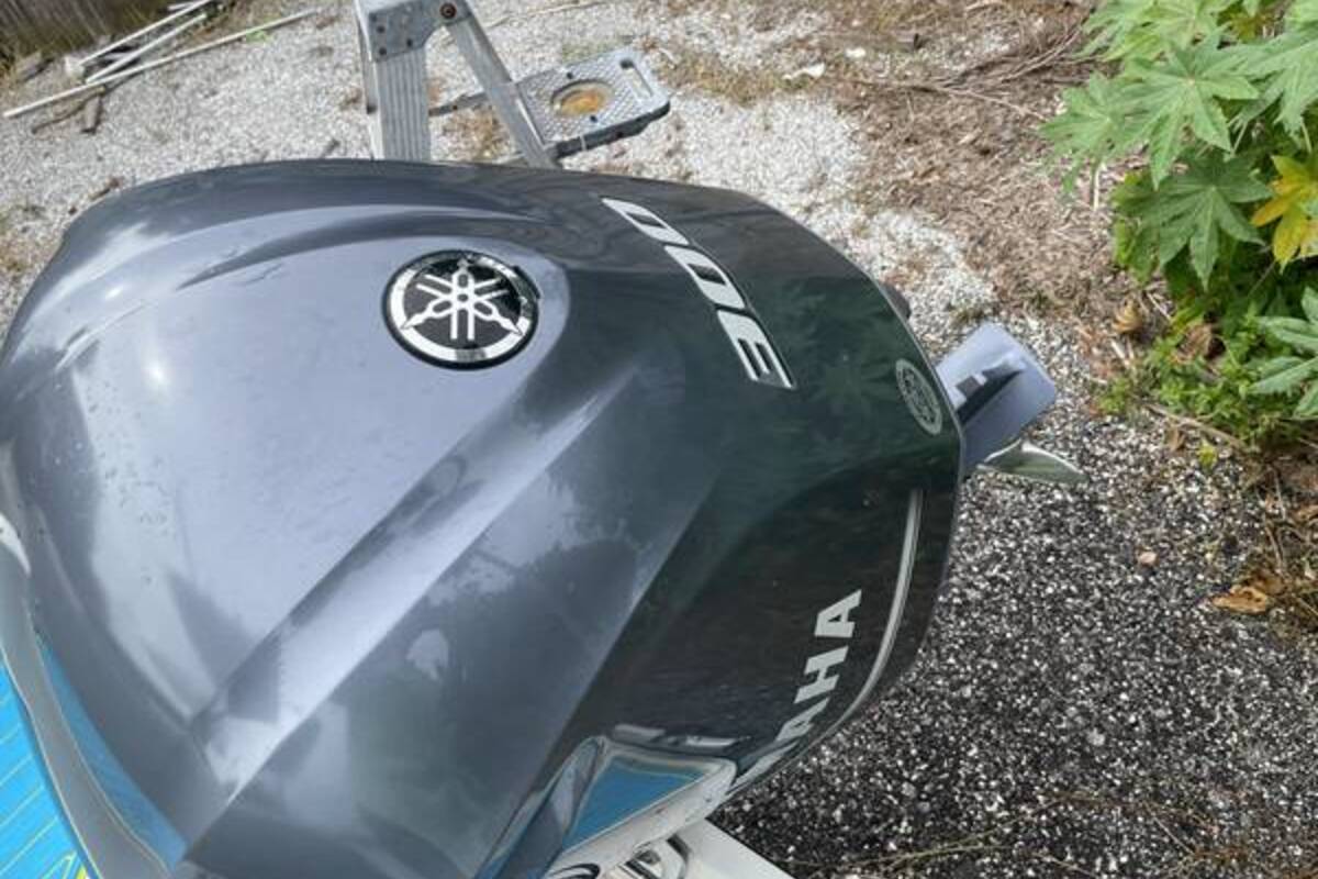2017 Century 2301 CC, 10