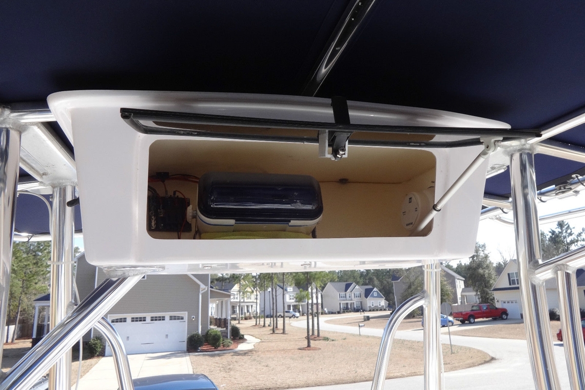 2012 Sea Hunt Triton 210, 8