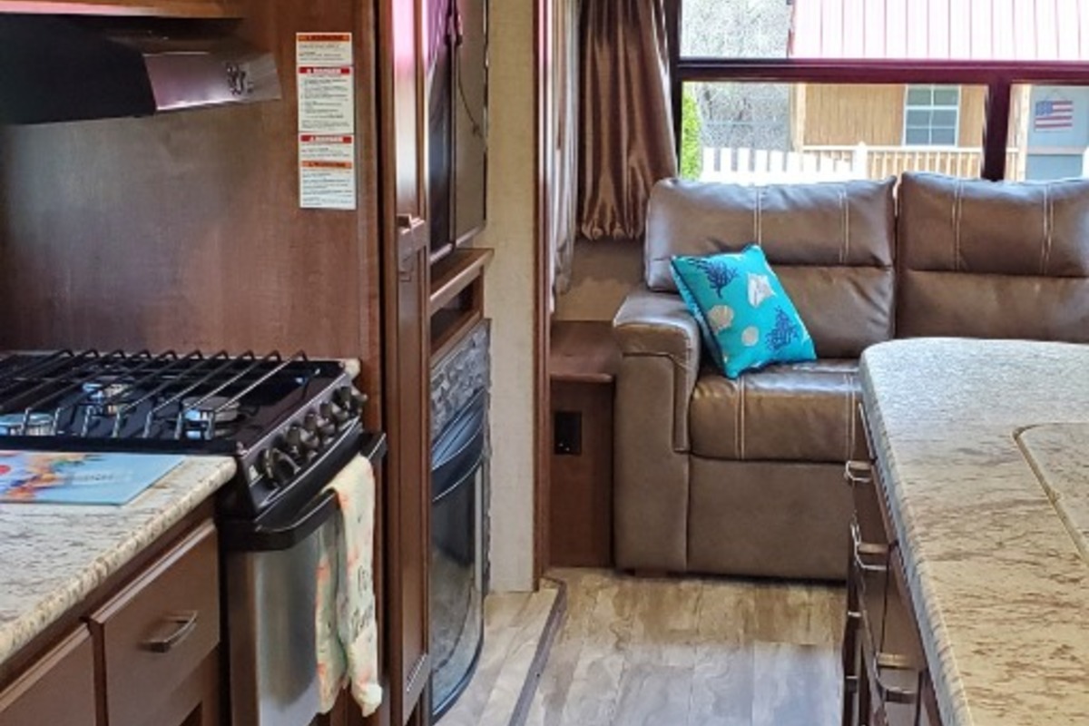 2017 Highland Ridge Open Range Light LT272RLS, 6