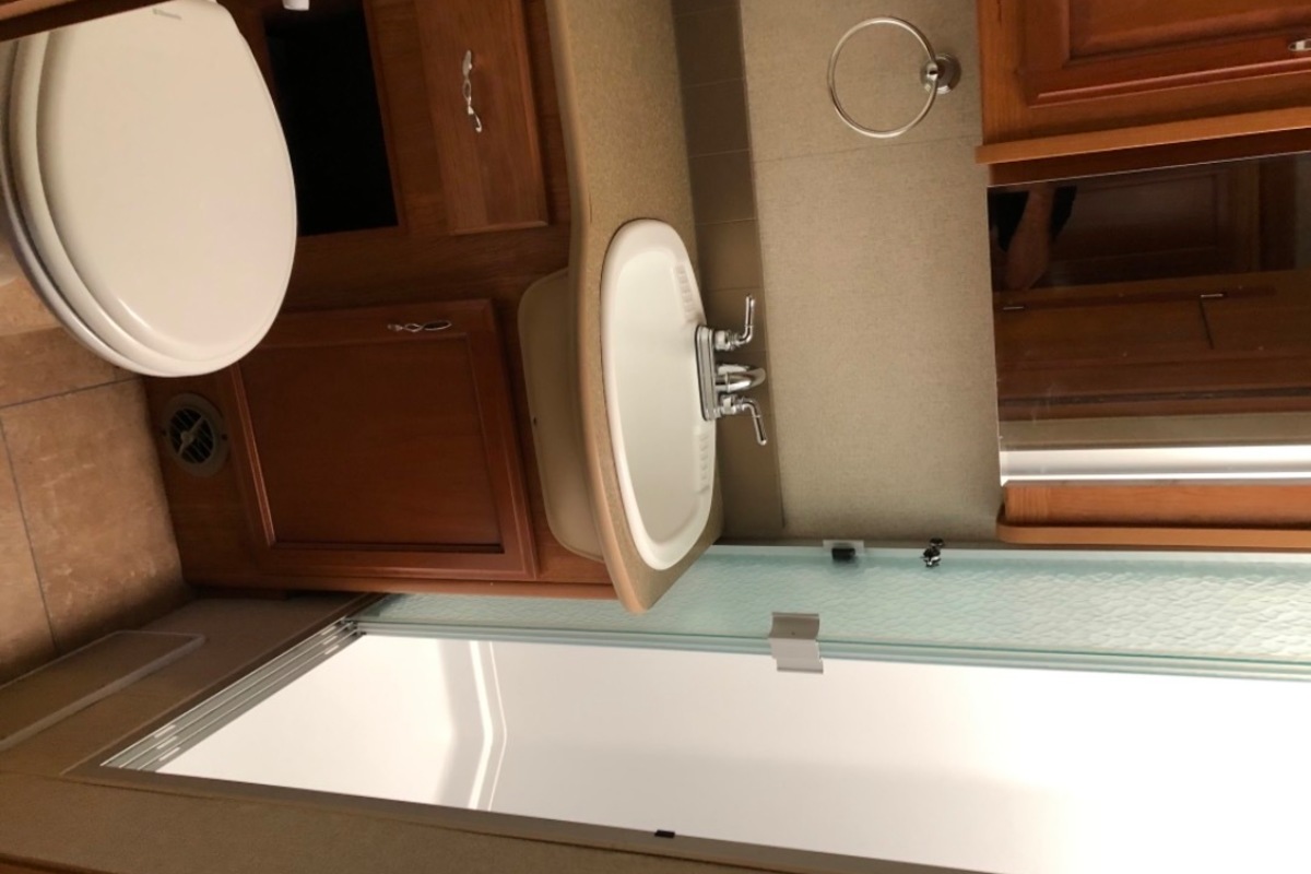 2016 Fleetwood Storm 28MS, 15