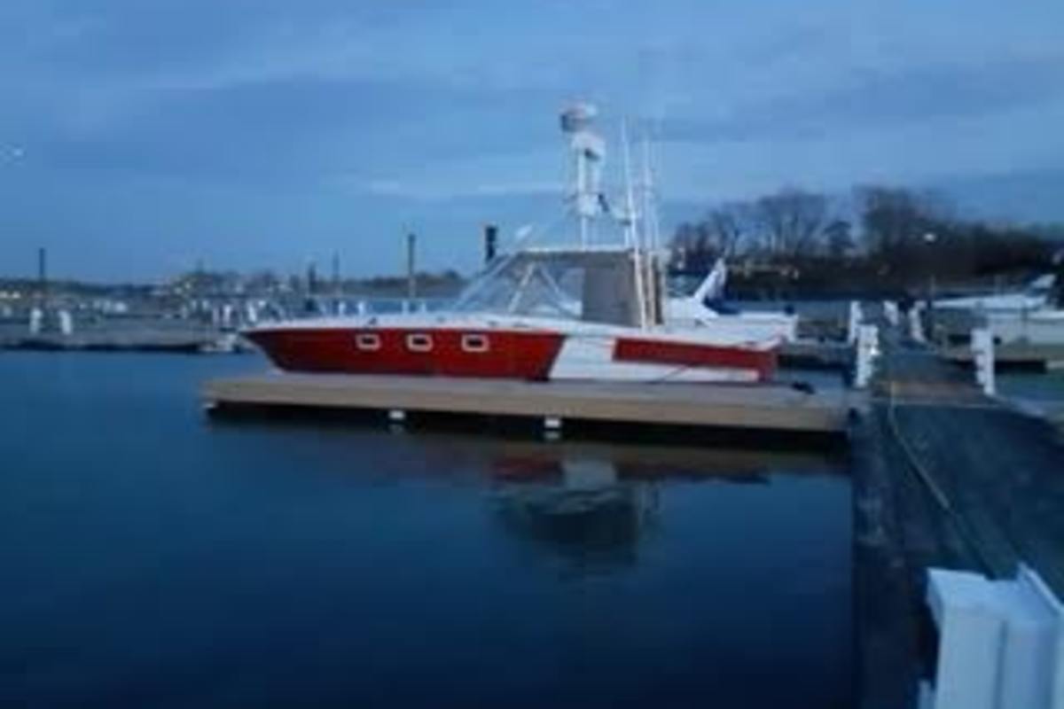 1976 MAGNUM EXPRESS, 5