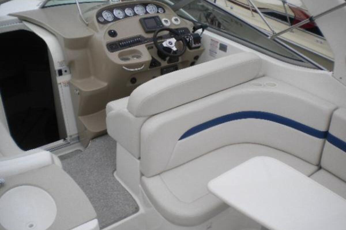 2003 Chaparral 320 Signature, 4