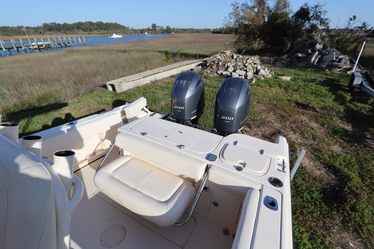 2016 Grady-White Fisherman 257, 9