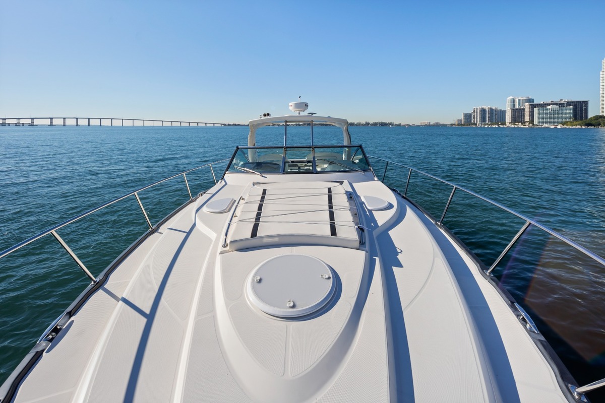 2012 Monterey 41 Sports Yacht, 17