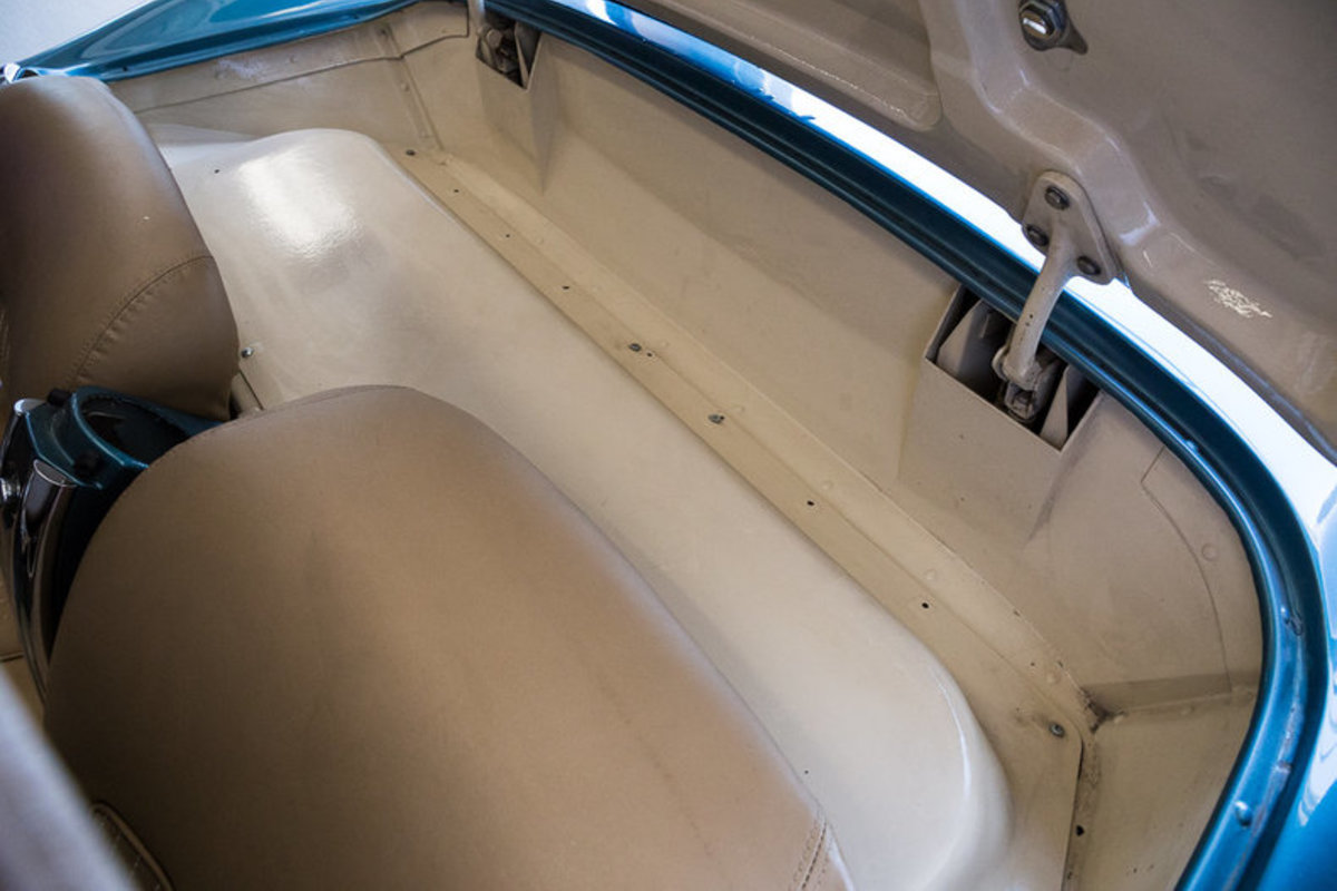 1954 Chevrolet Corvette, 18