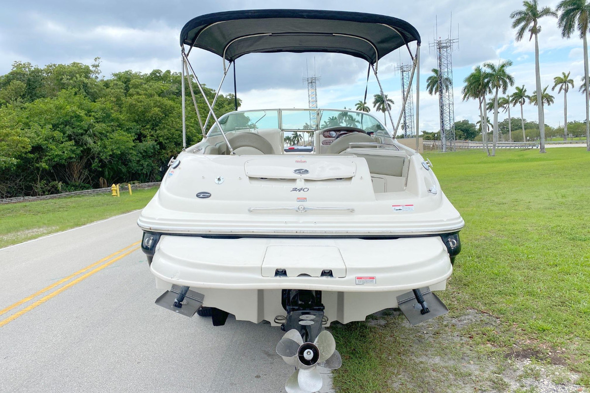 2006 Sea Ray 240 Sundeck, 3