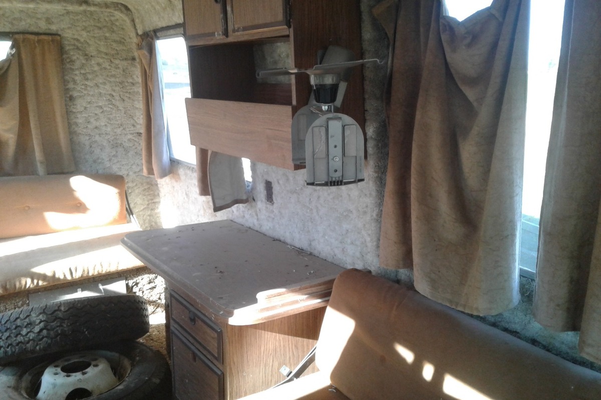 1978 Ford Econovan, 4