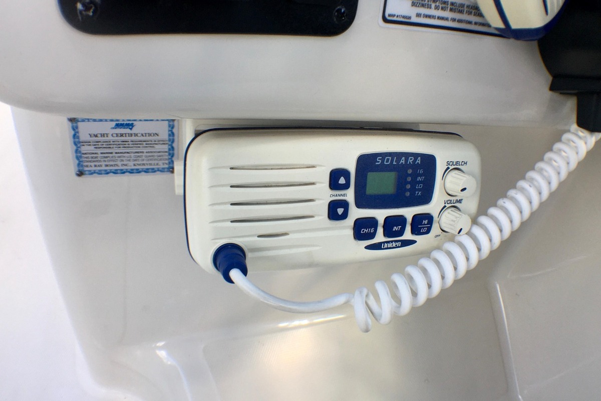 2004 Sea Ray 270 Sundeck, 16