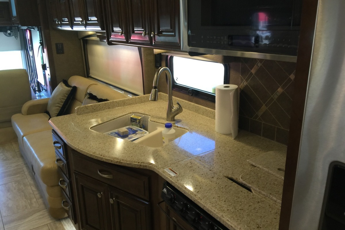 2017 Thor Tuscany XTE 40 AX, 4