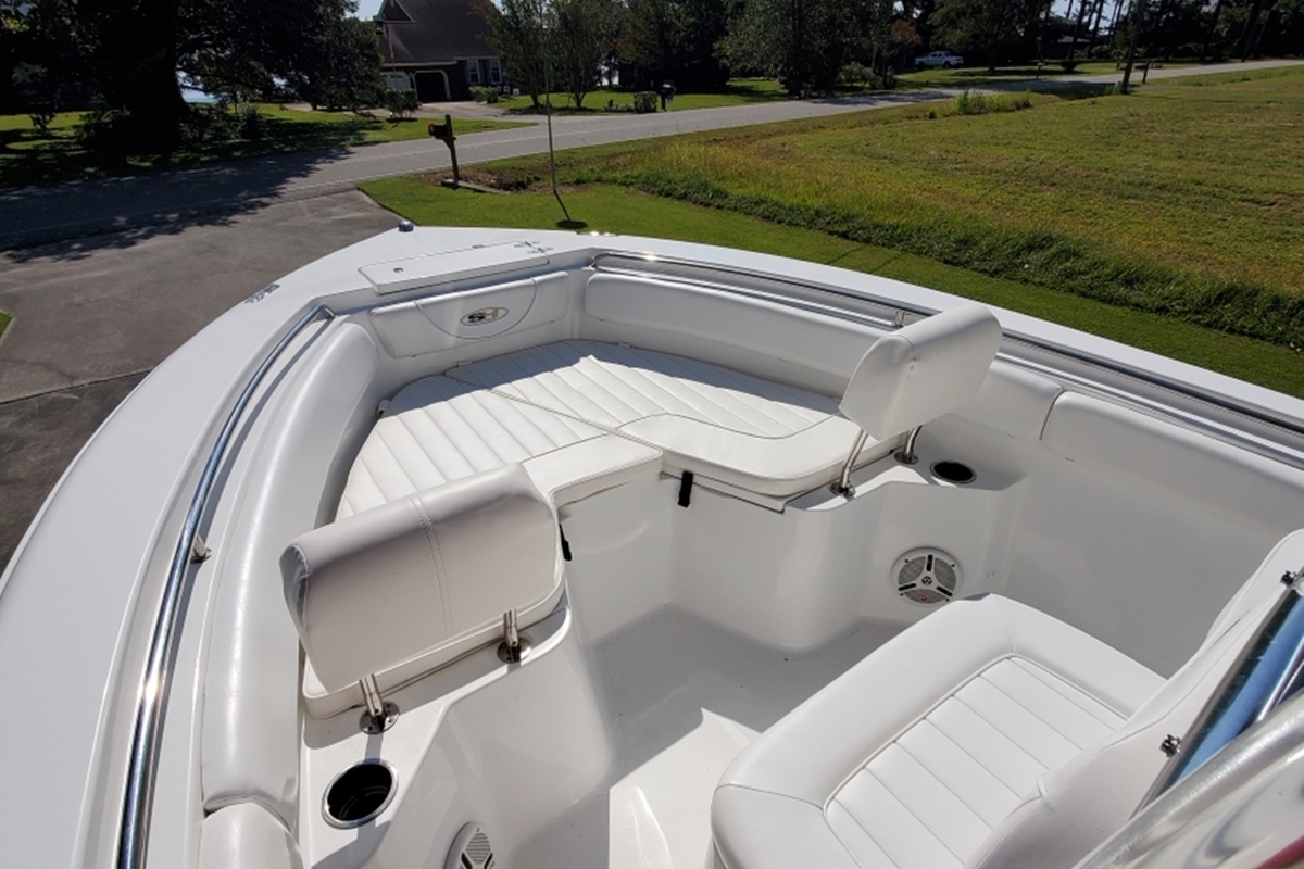 2014 Sea Hunt Triton 210, 11