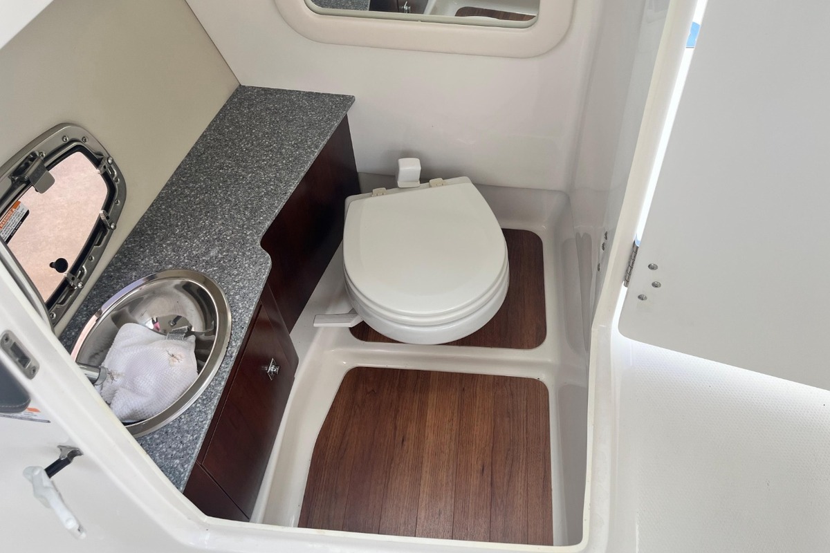2016 Chaparral 277 SSX, 23