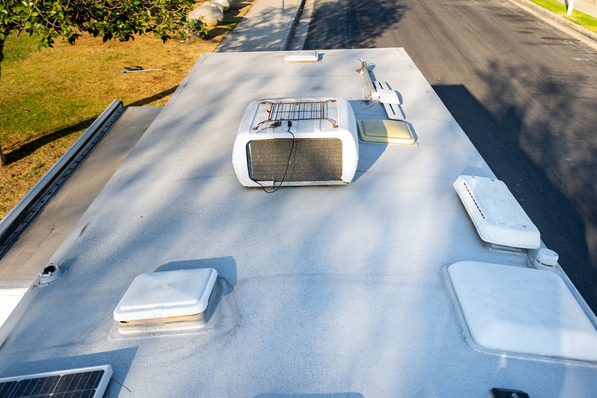 1999 Jamboree with super slideout Fleetwood in Northridge, CA