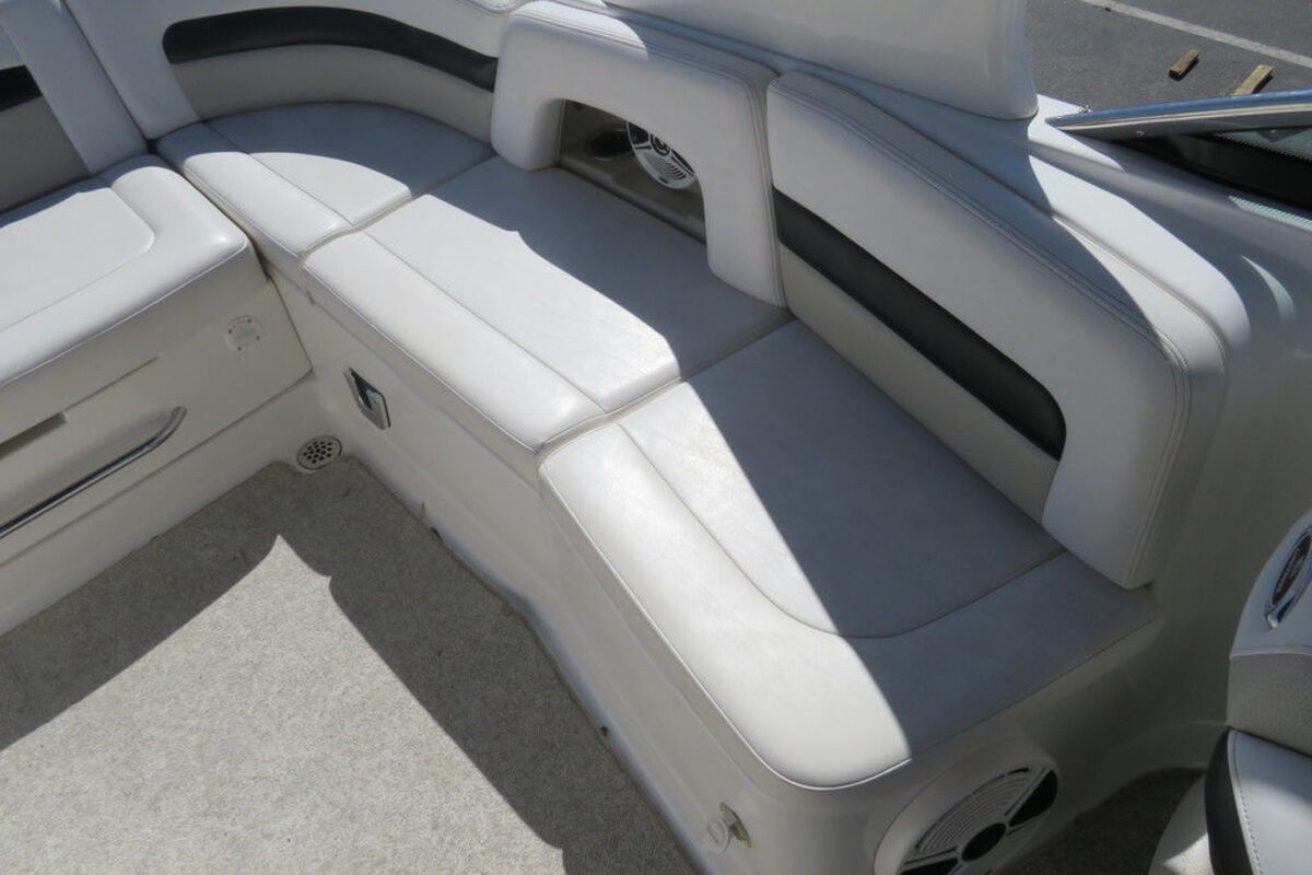 2008 Chaparral 284 Sunesta, 4