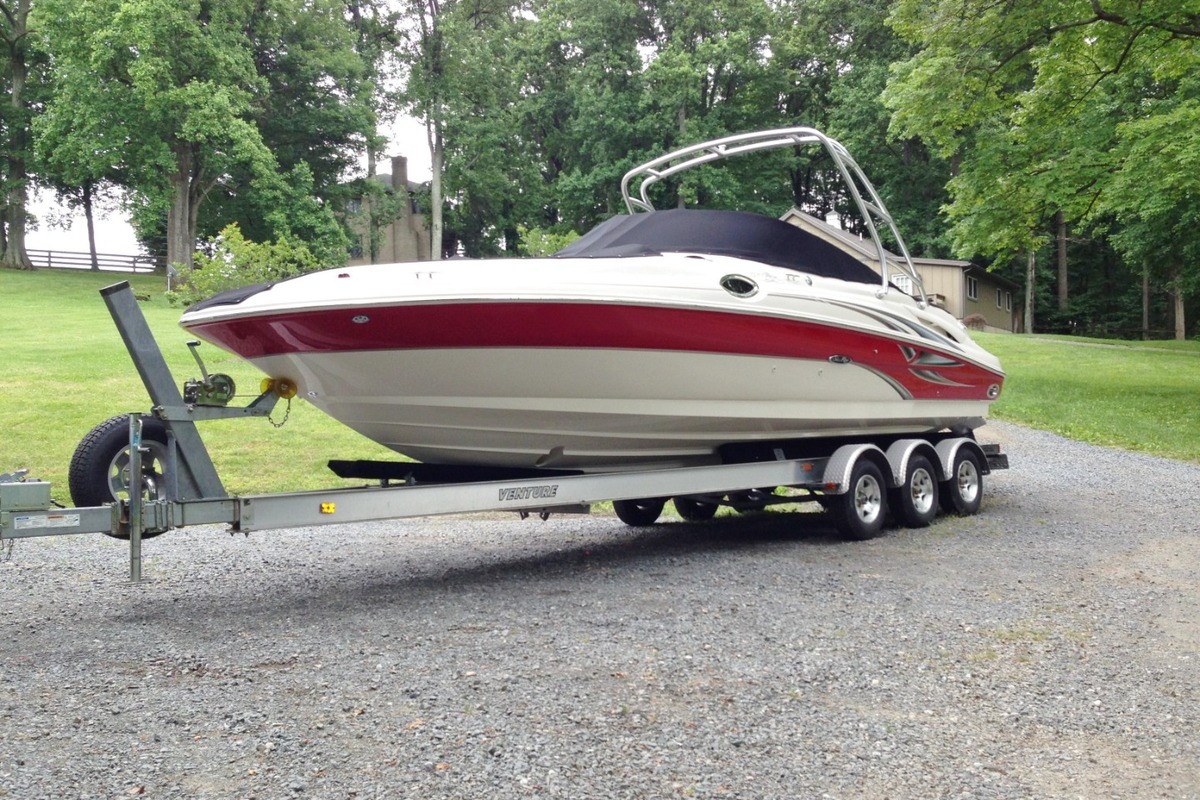2004 Sea Ray 270 Sundeck, 2