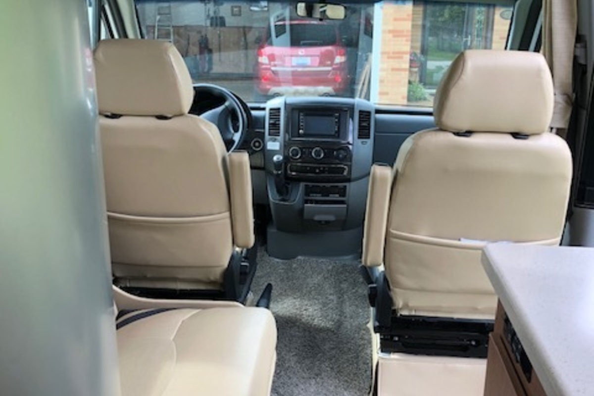 2014 Winnebago ERA, 1