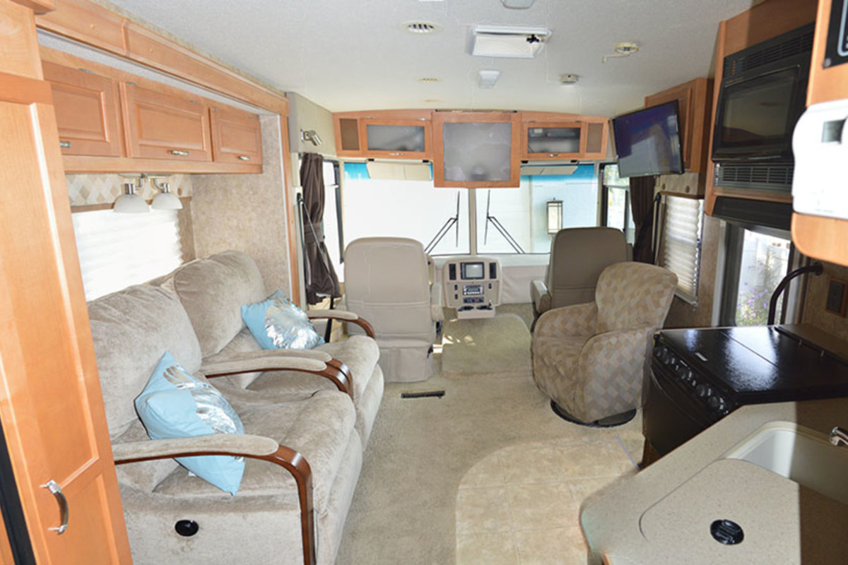2007 ITASCA SUNOVA 26P, 7