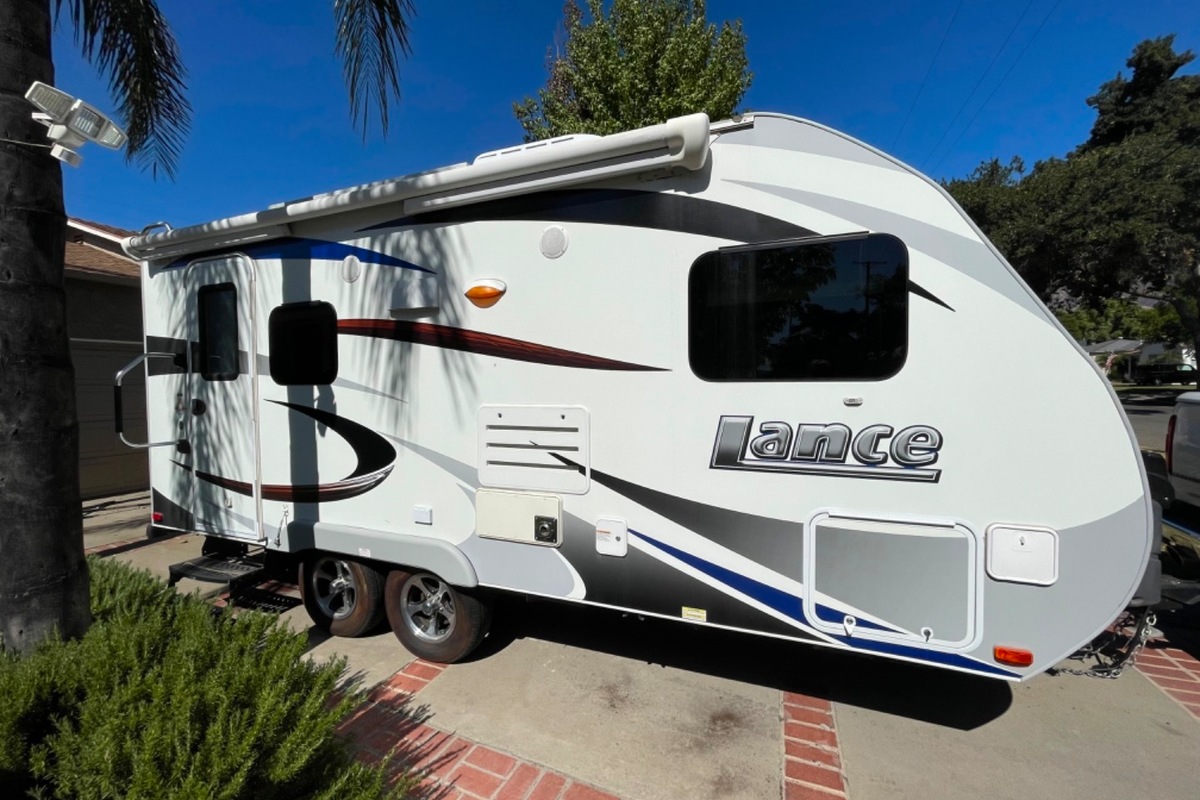 2016 Lance 1685, 2