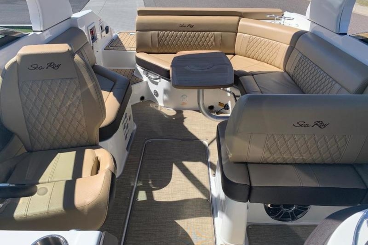 2021 Sea Ray SLX 250, 16