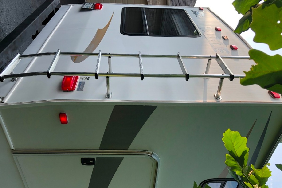 2009 Jayco Eagle 324 BHDS, 5