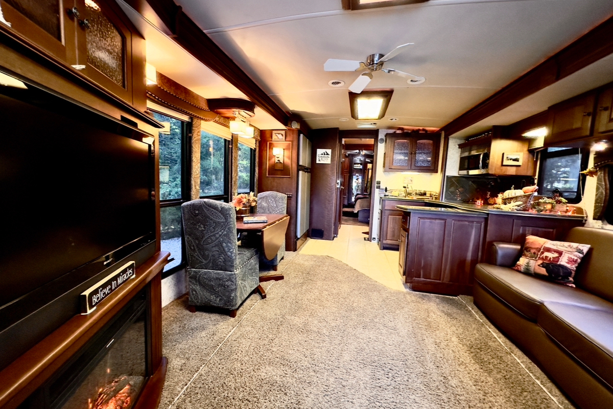 2007 Winnebago Vectra 40FD, 6