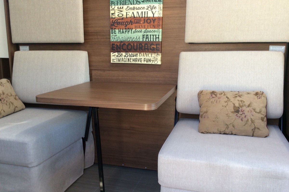 2017 Triplee Leisure Van Wonder Murphy Bed in Latrobe, CA