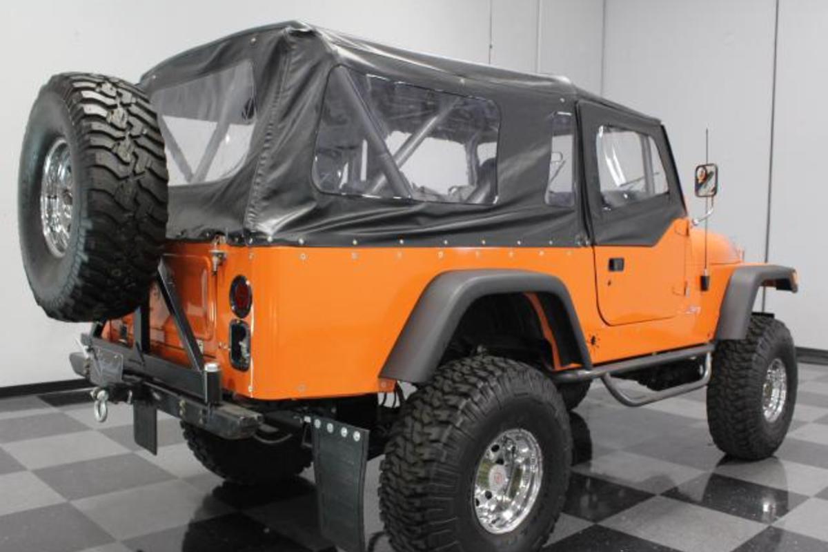 1982 Jeep Scrambler CJ8, 8