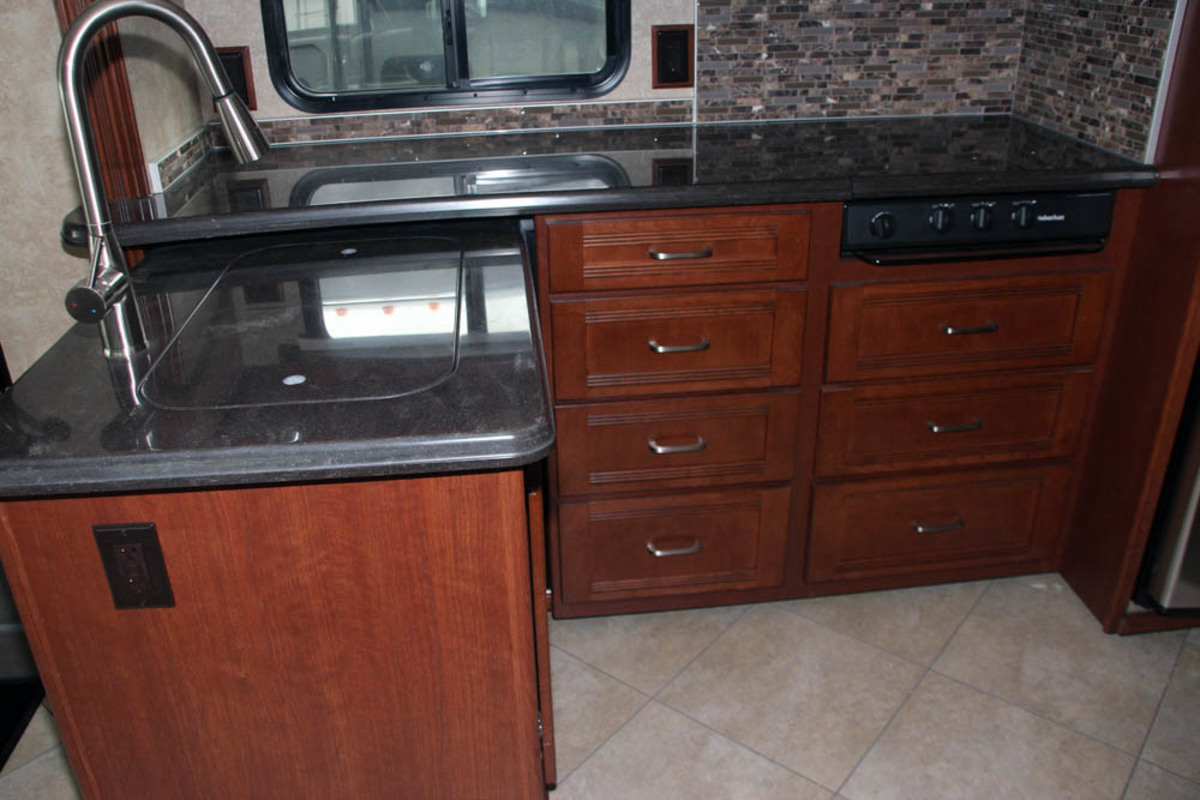 2014 Winnebago Forza 34T, 4