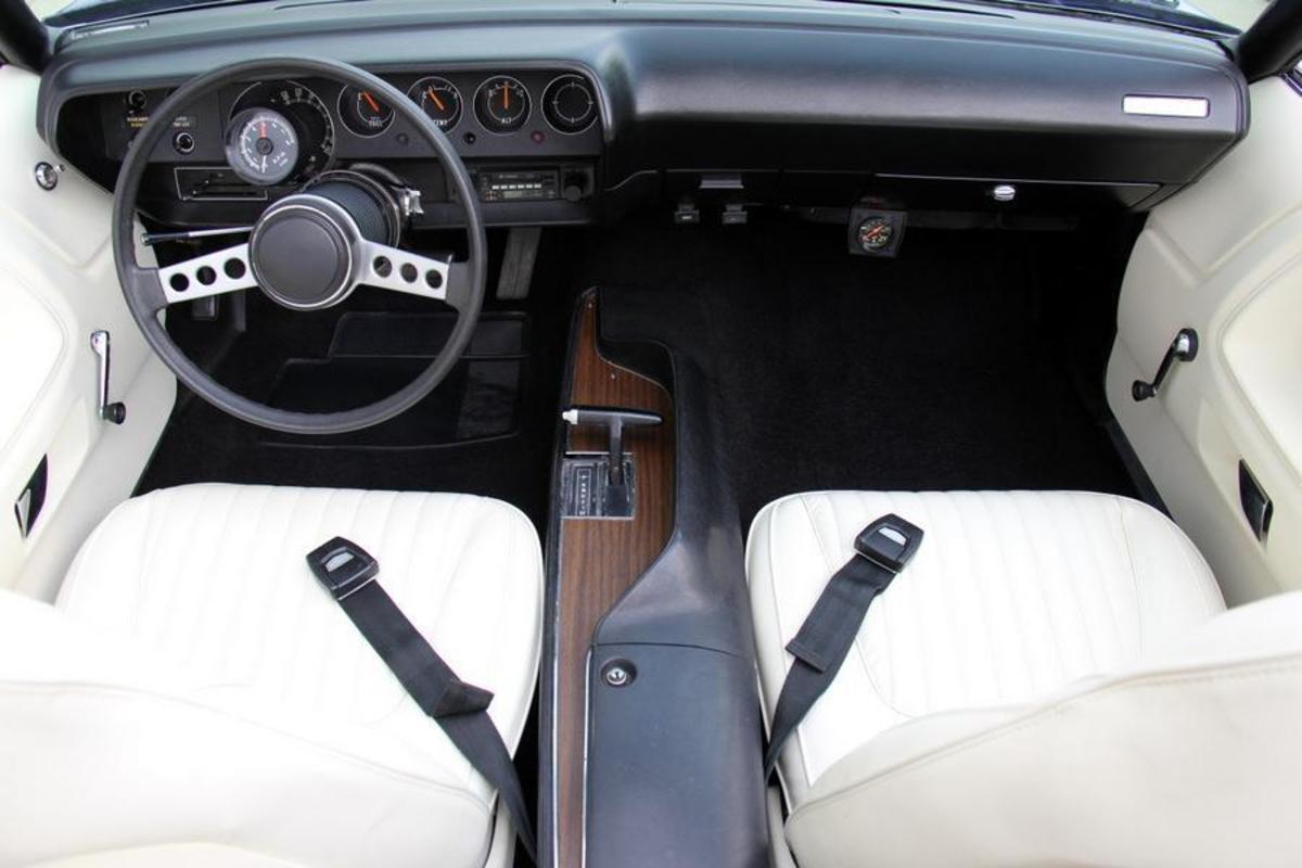 1971 Dodge Challenger, 8