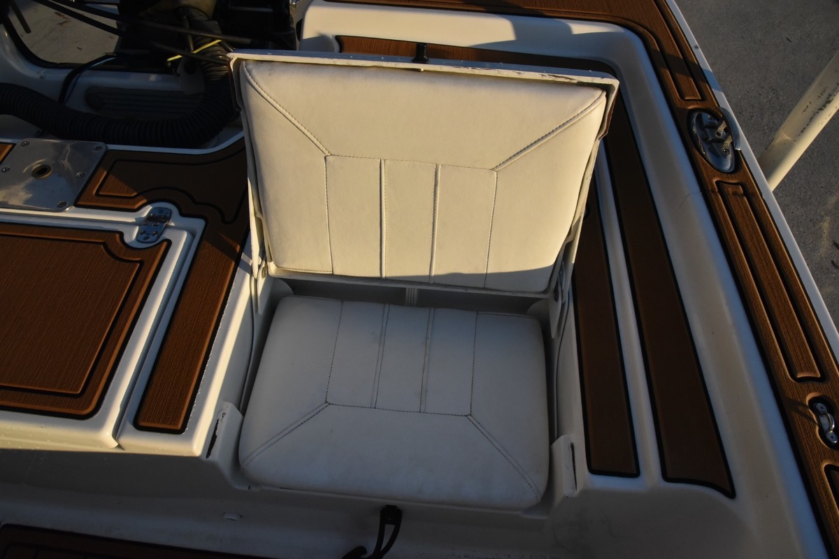 2013 Blazer Bay 2220 Fisherman, 43