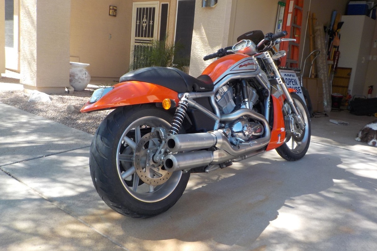 2006 Harley Davidson VRSCR Street Rod, 0