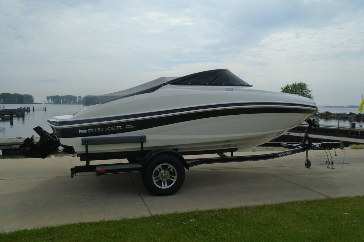 2016 Rinker Captiva 196 BR, 0