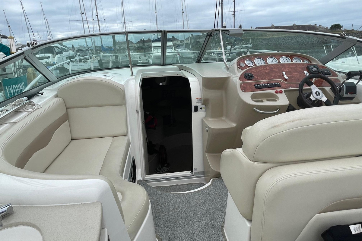 2003 Chaparral 320 Signature, 7