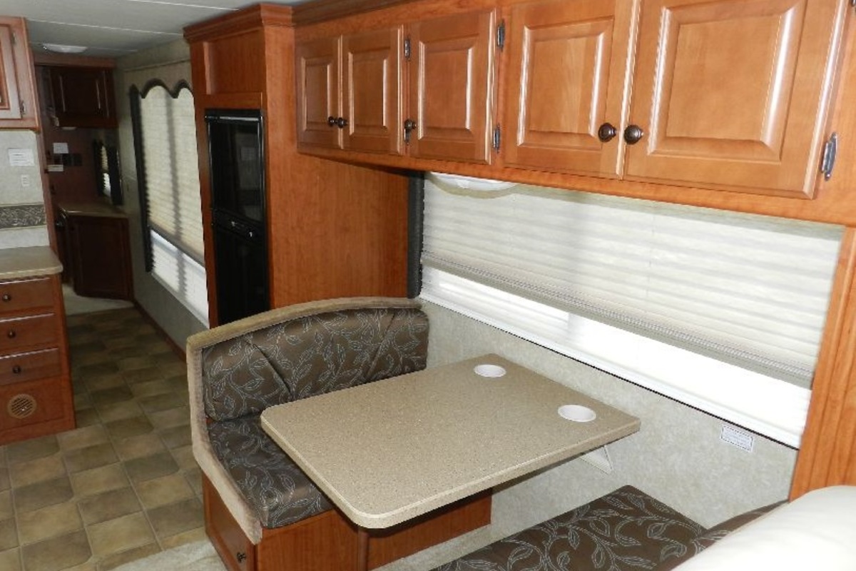 2008 Four Winds WINDSPORT 32, 21