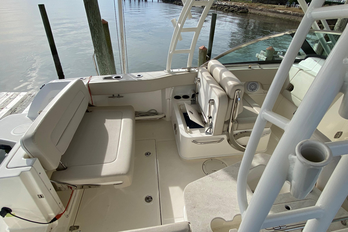 2016 Boston Whaler 230 Vantage, 6