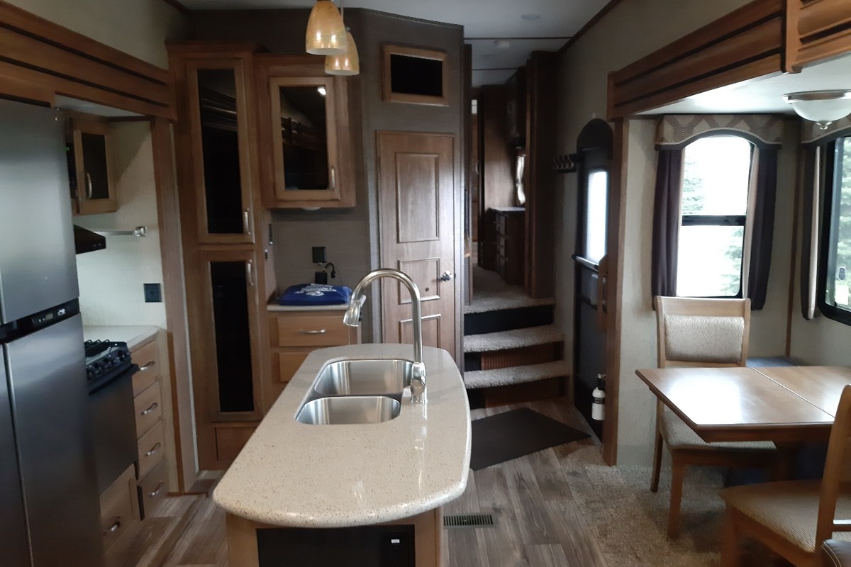 2017 Keystone Laredo 350FB LIFE SIZE BLACK LABEL Bath and a Half in Francis Creek, WI