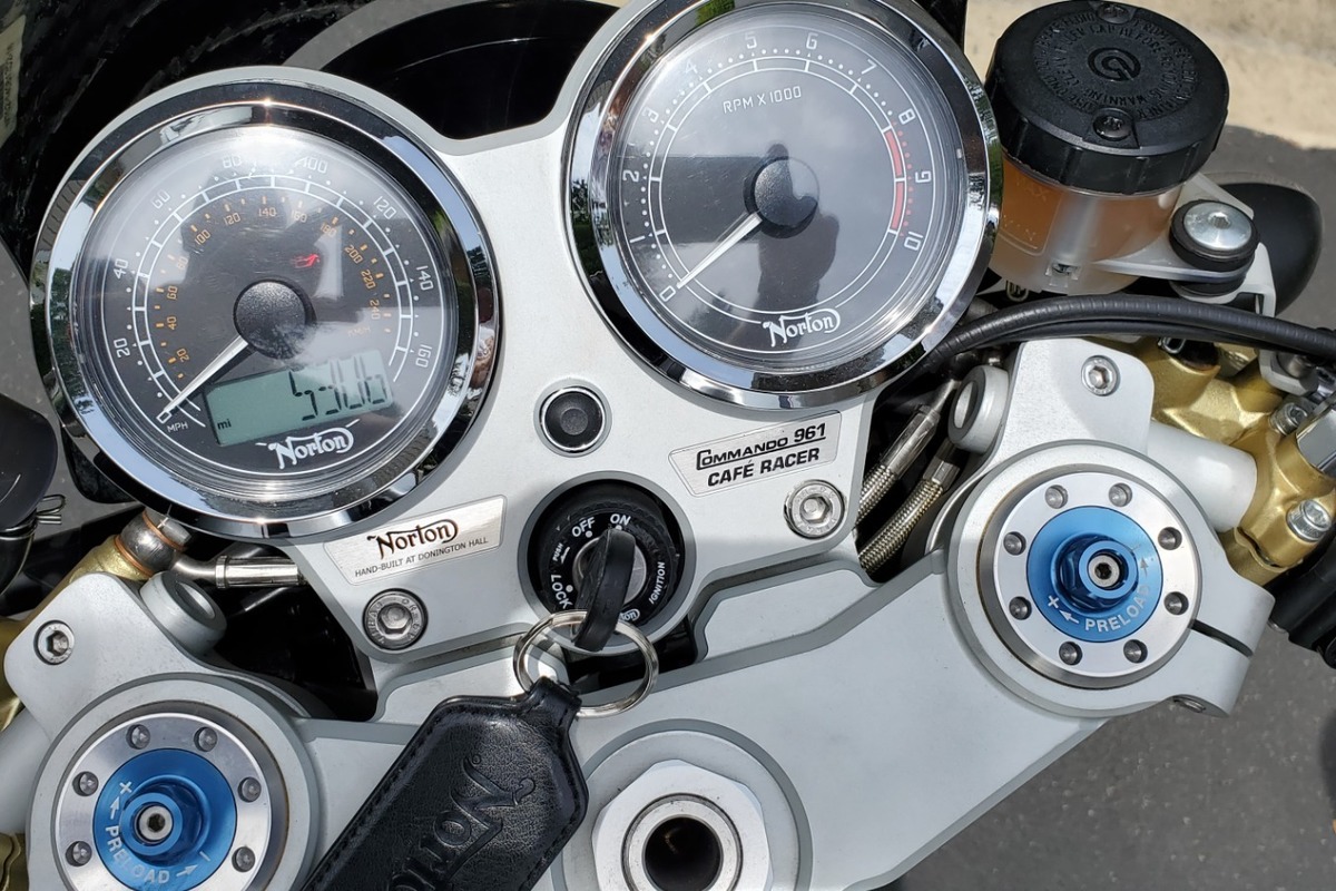 2014 Norton Motorcycles 961 Cafe racer, 6