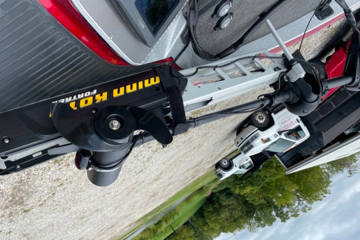 2014 Ranger 521c, 8