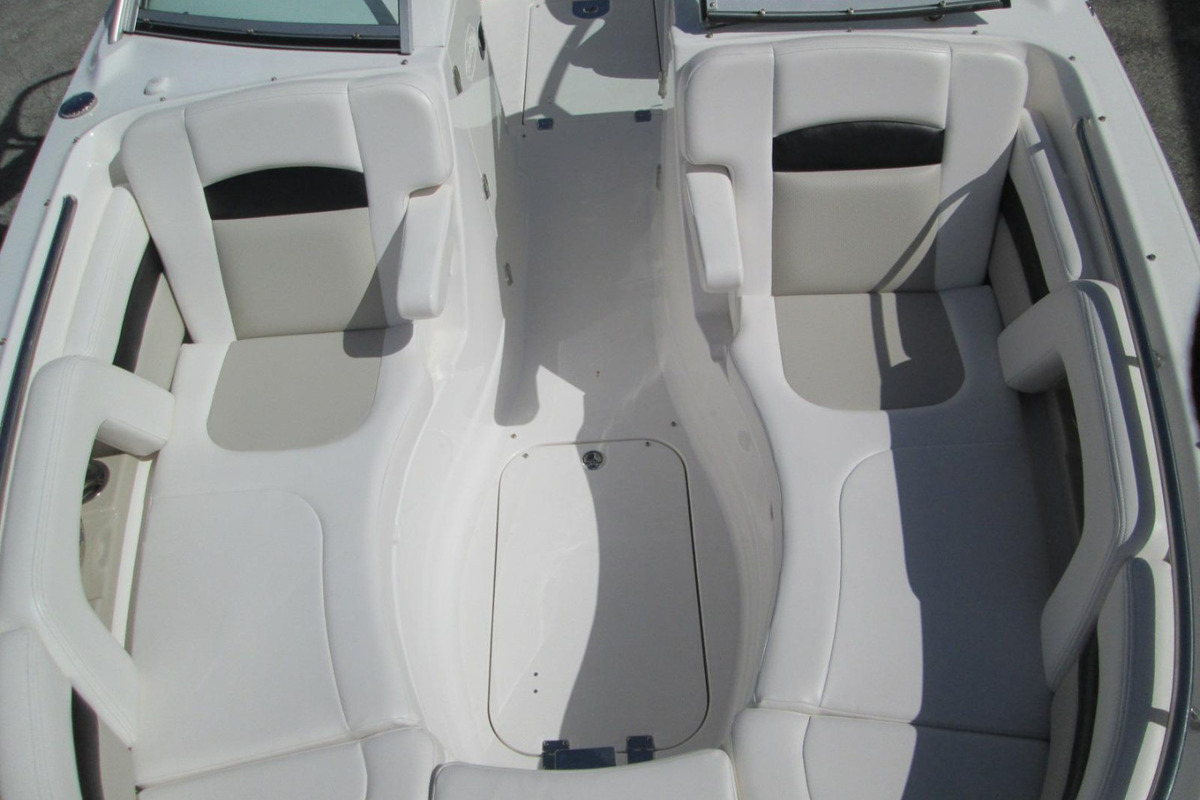 2012 Chaparral 264 Sunesta, 11