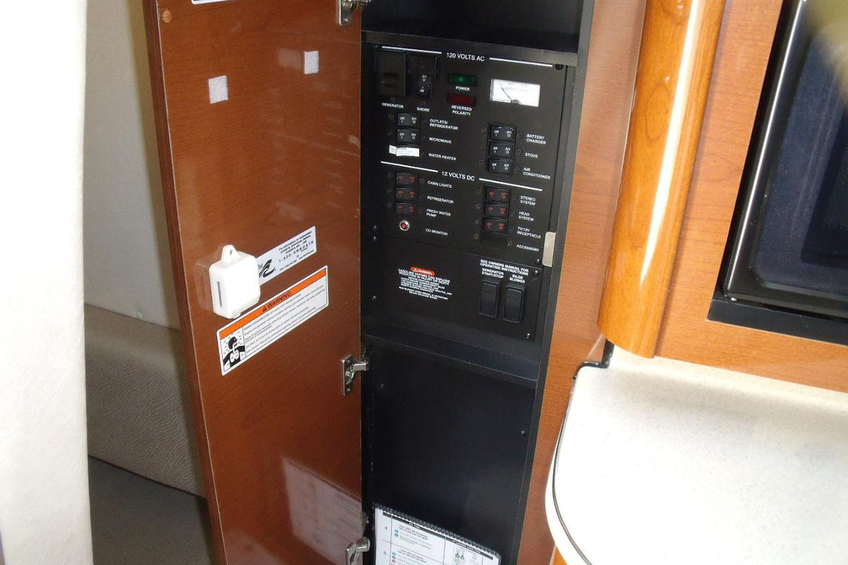 2008 Sea Ray 260 Sundancer, 11