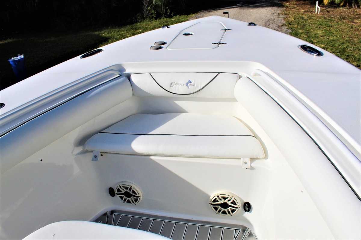 2014 Sea Hunt Gamefish 30, 16