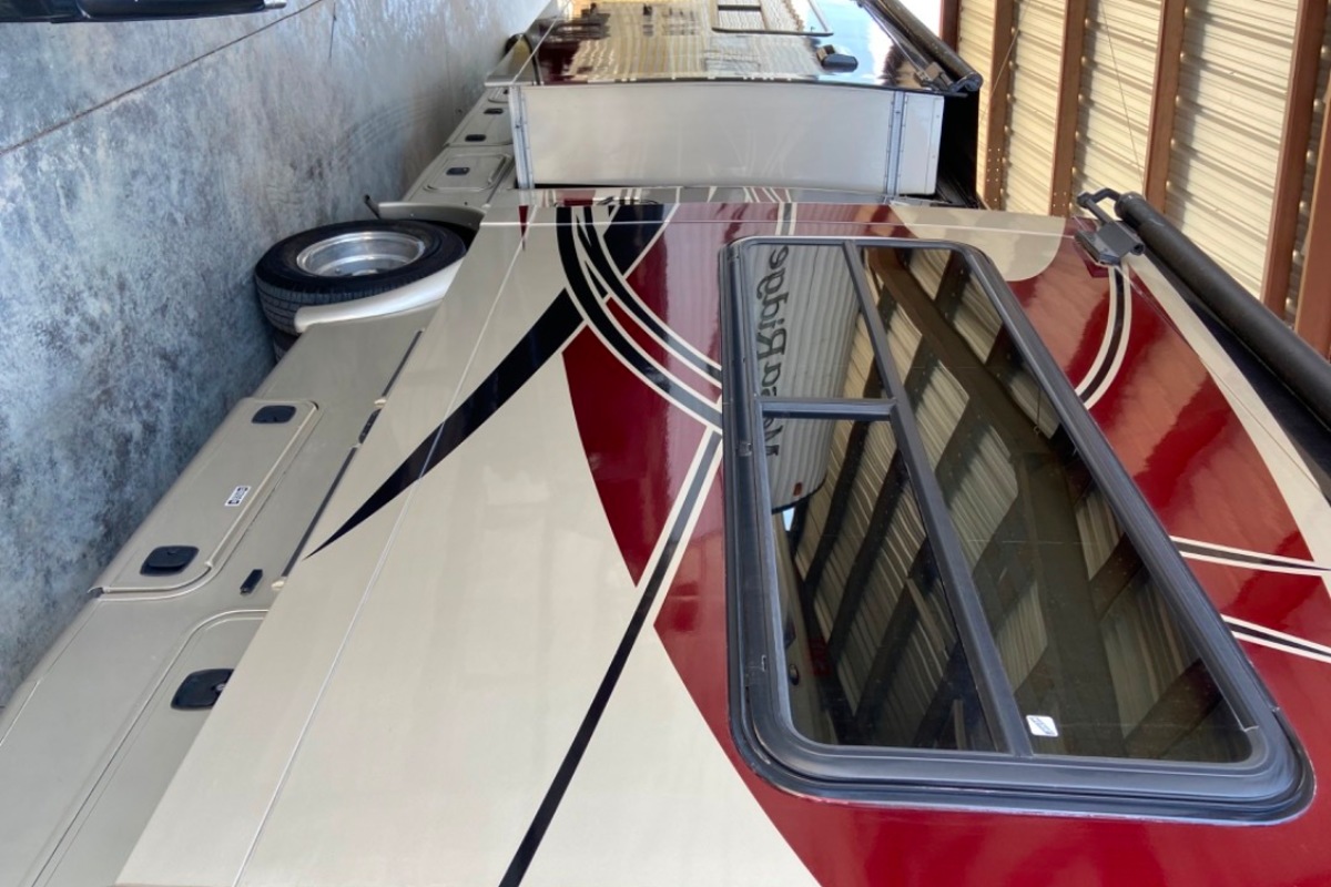 2015 Coleman Concorde 300ts, 15