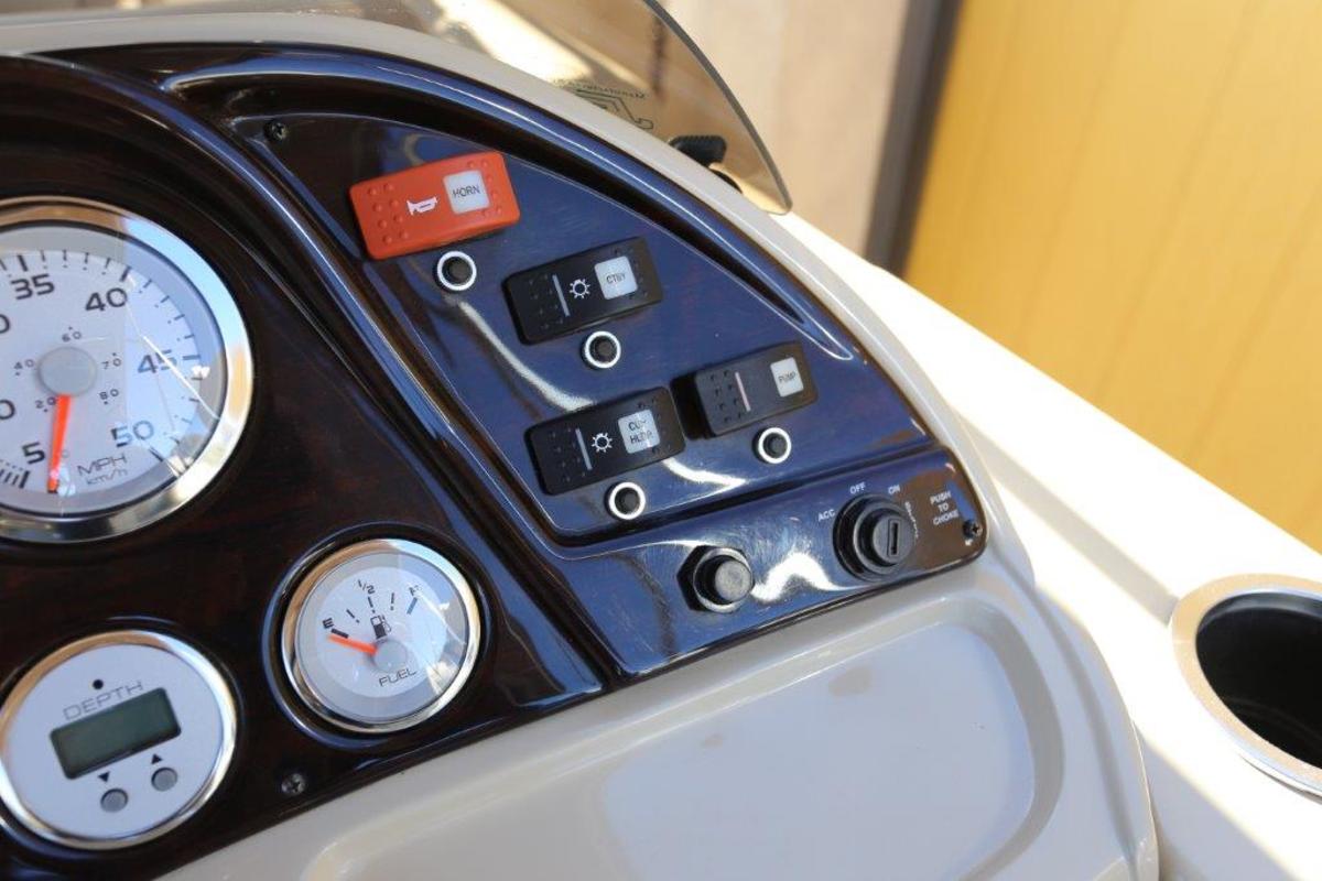 2016 Smoker Craft Sunchaser Eclipse 25, 24