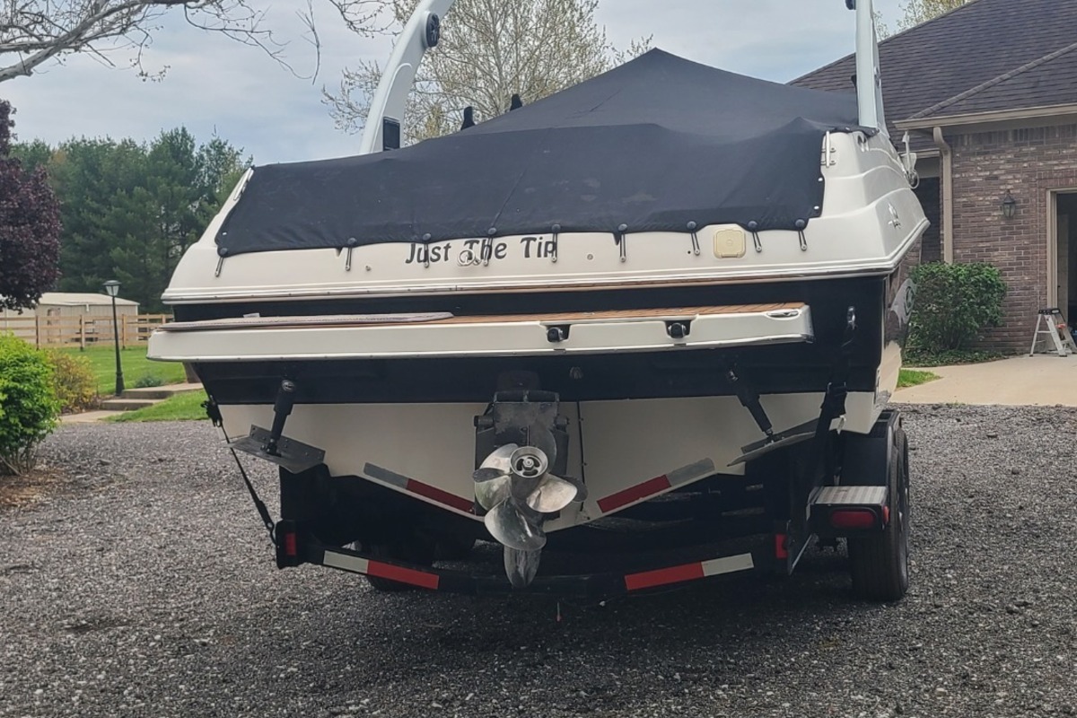 2006 Rinker 282 Captiva Bowrider, 2