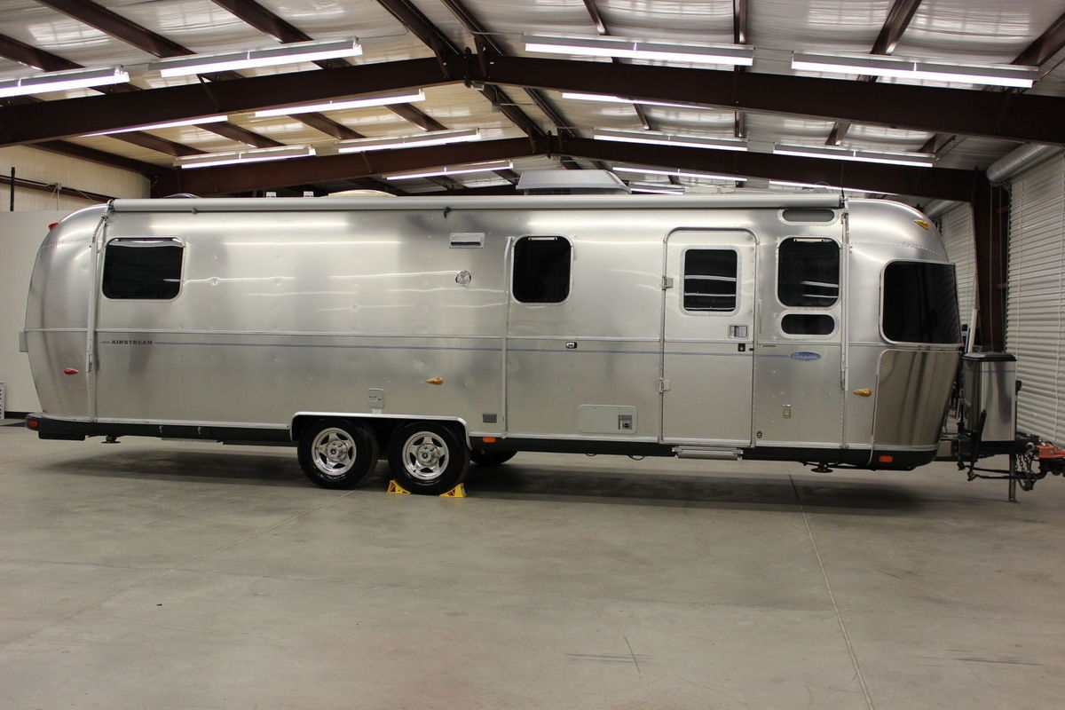2005 Airstream Classic, 4