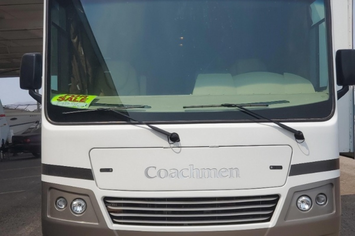 2013 Coachmen Mirada Series M-29 DS Ford V10, 1