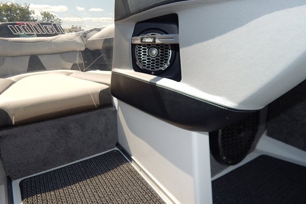 2016 Malibu Wakesetter 22 VLX, 39