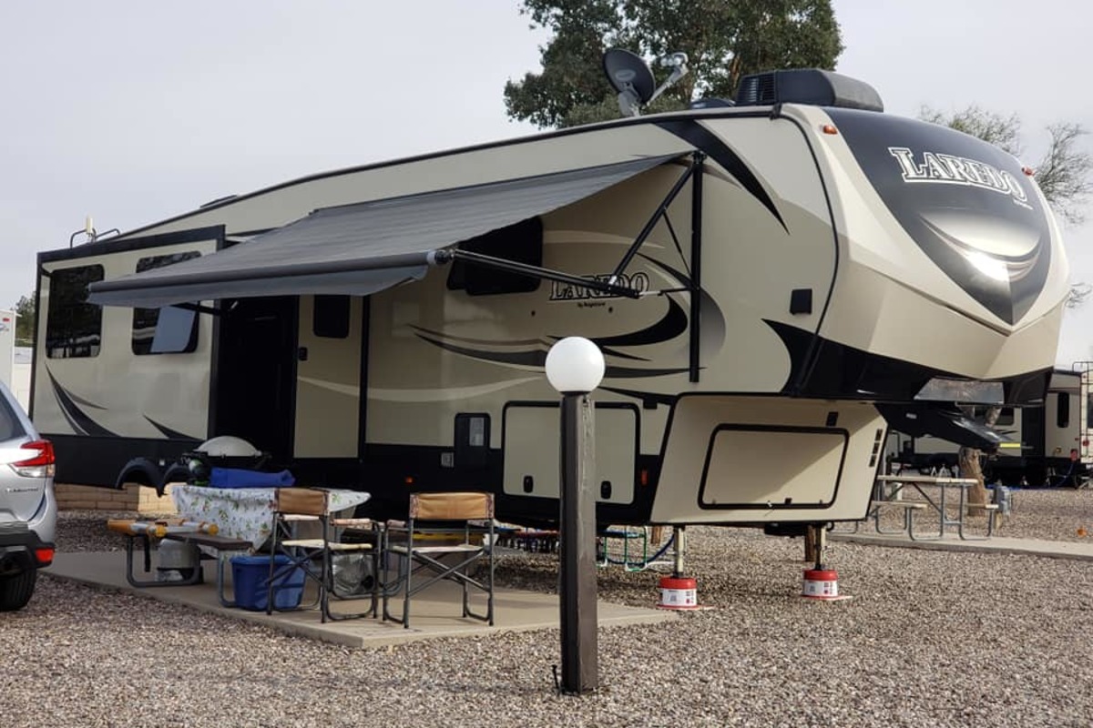 2018 Keystone Laredo 350 FB, 0